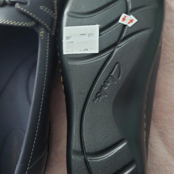 Clatks Women's Ashland Bubble Loafer - Picture 7 of 8